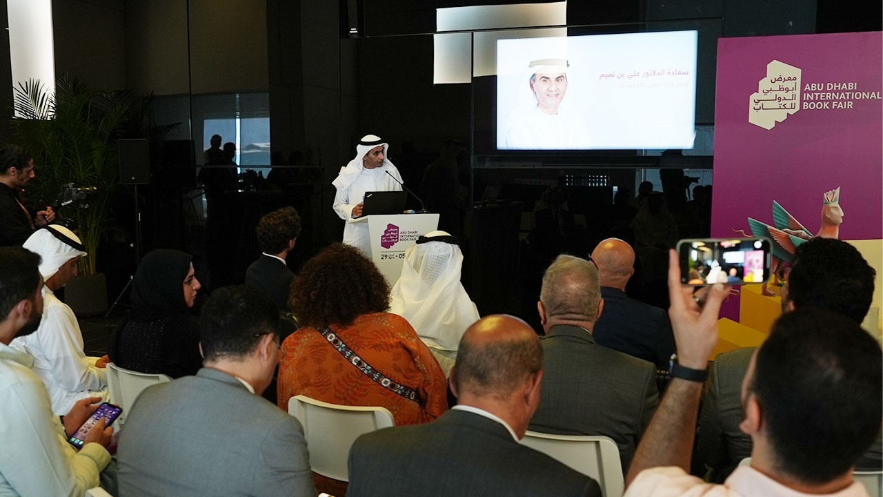 د. علي بن تميم: معرض أبوظبي للكتاب منصة للحوار الفكري العالمي
