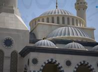 بيوت الله في الإمارات (5): مسجد الفاروق عمر بن الخطاب - دبي 