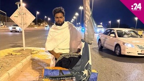 باكستاني يصل إلى مكة سيراً على الأقدام 